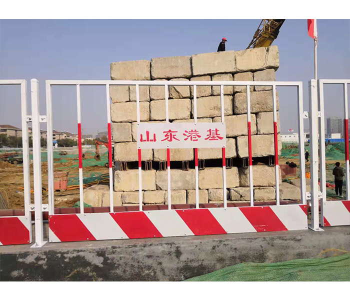 山東港基臨邊護欄案例